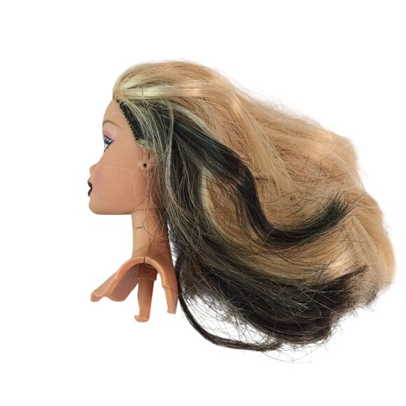 Mattel Barbie My Scene Swappin Styles Kennedy Head Only No Body - Picture 3 of 6